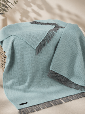 John Hanly Merino Cashmere Throw Duck Egg Herringbone 1423 - La Vie en Rose Damesmode Enkhuizen