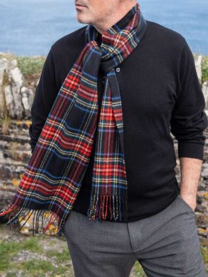 John Hanly Merino Luxury Wool Scarf 156 Black Stewart Tartan - La Vie en Rose Damesmode