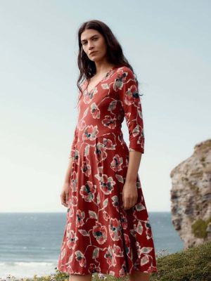 Seasalt Cornwall Pier View Dress Artist Camelia Red Sail - La Vie en Rose Damesmode