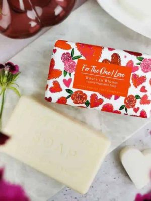 The-English-Soap-Company-Roses-in-Bloom-For-the-One-I-Love-Soap-2