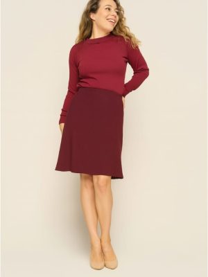 Very Cherry A-Line Skirt Burgundy Jersey Crepe - La Vie en Rose Damesmode