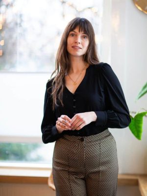 Very Cherry Celia Blouse Black Tricot Deluxe - La Vie en Rose Damesmode