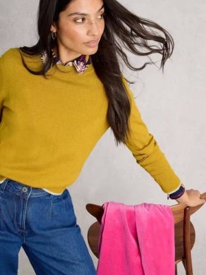 White Stuff Katie Jumper Merino Mid Chartreuse - La Vie en Rose Damesmode